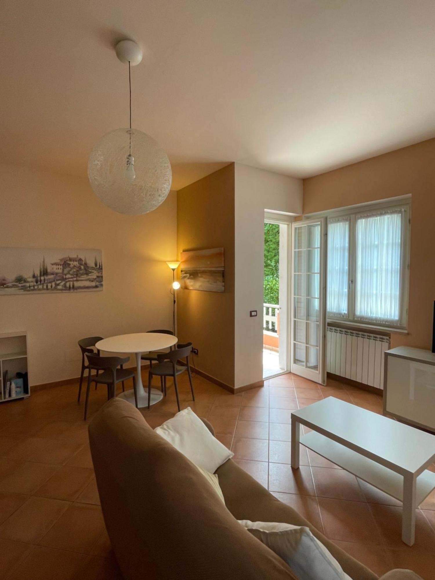 Sirmione Apartment Luaran gambar