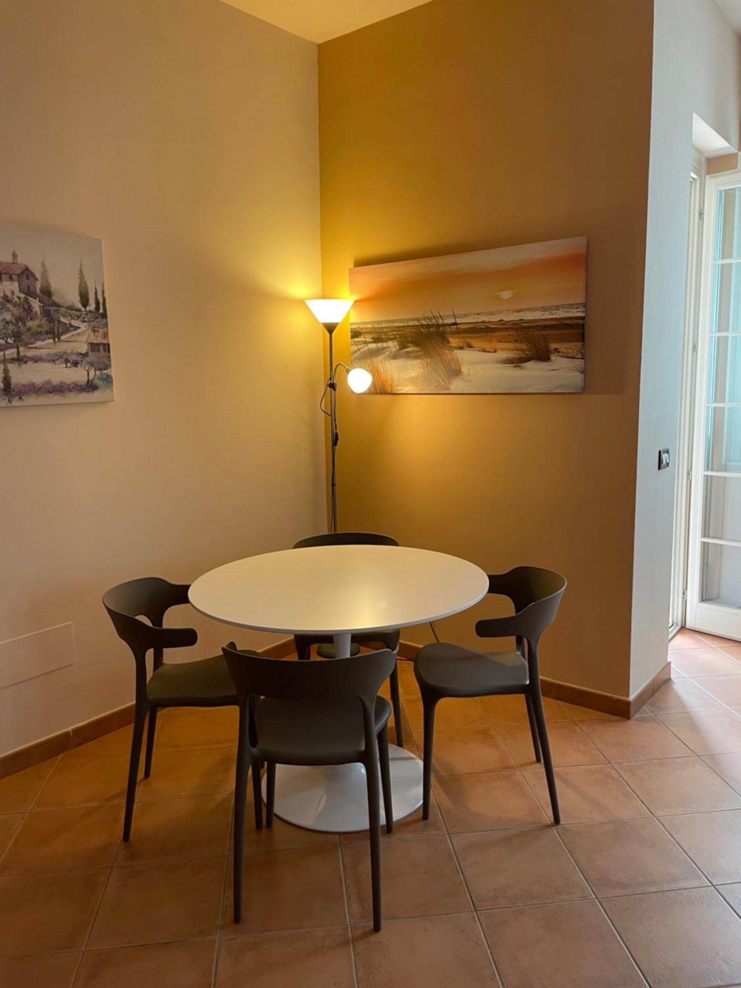 Sirmione Apartment Luaran gambar